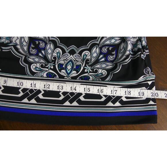 White House Black Market Shift Dress Size Small Medallion Peep Hole A-Line Black - Picture 11 of 12